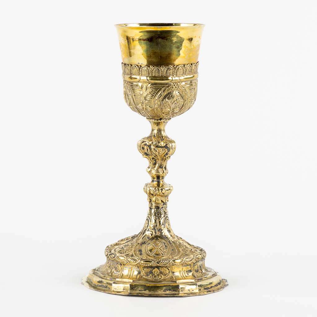 A vermeil chalice, silver, Late Baroque, probably Germany, 18th C. 616g. (H:24,5 x D:14,5 cm)