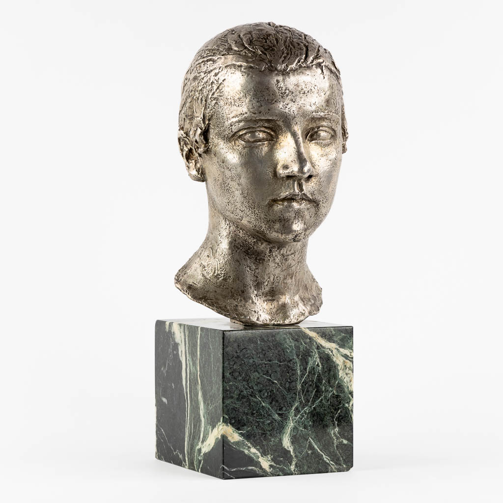 Charles DESPIAU (1874-1946) 'Bust of Mademoiselle Andrée Wernert, Nenette', silver-plated bronze. 7/8. (L:20 x W:17 x H:31,5 cm