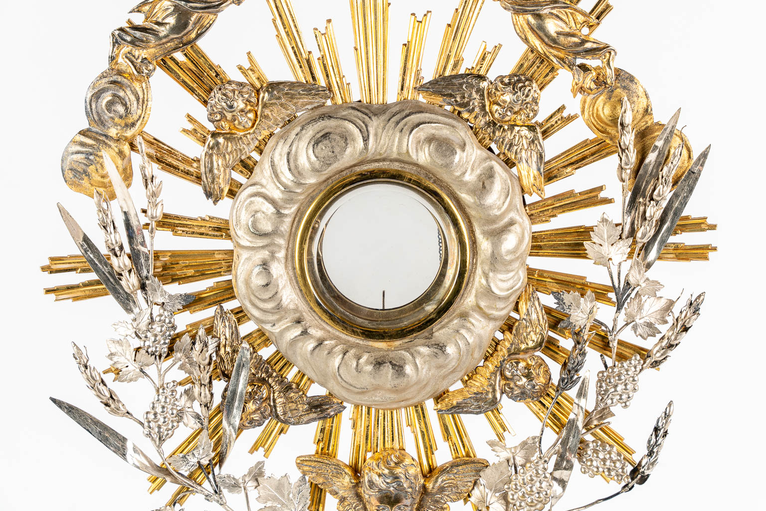 Jozef WETS (1808-1887) 'sunburst monstrance', silver, baroque style. 19th C. 2,310 kg. 