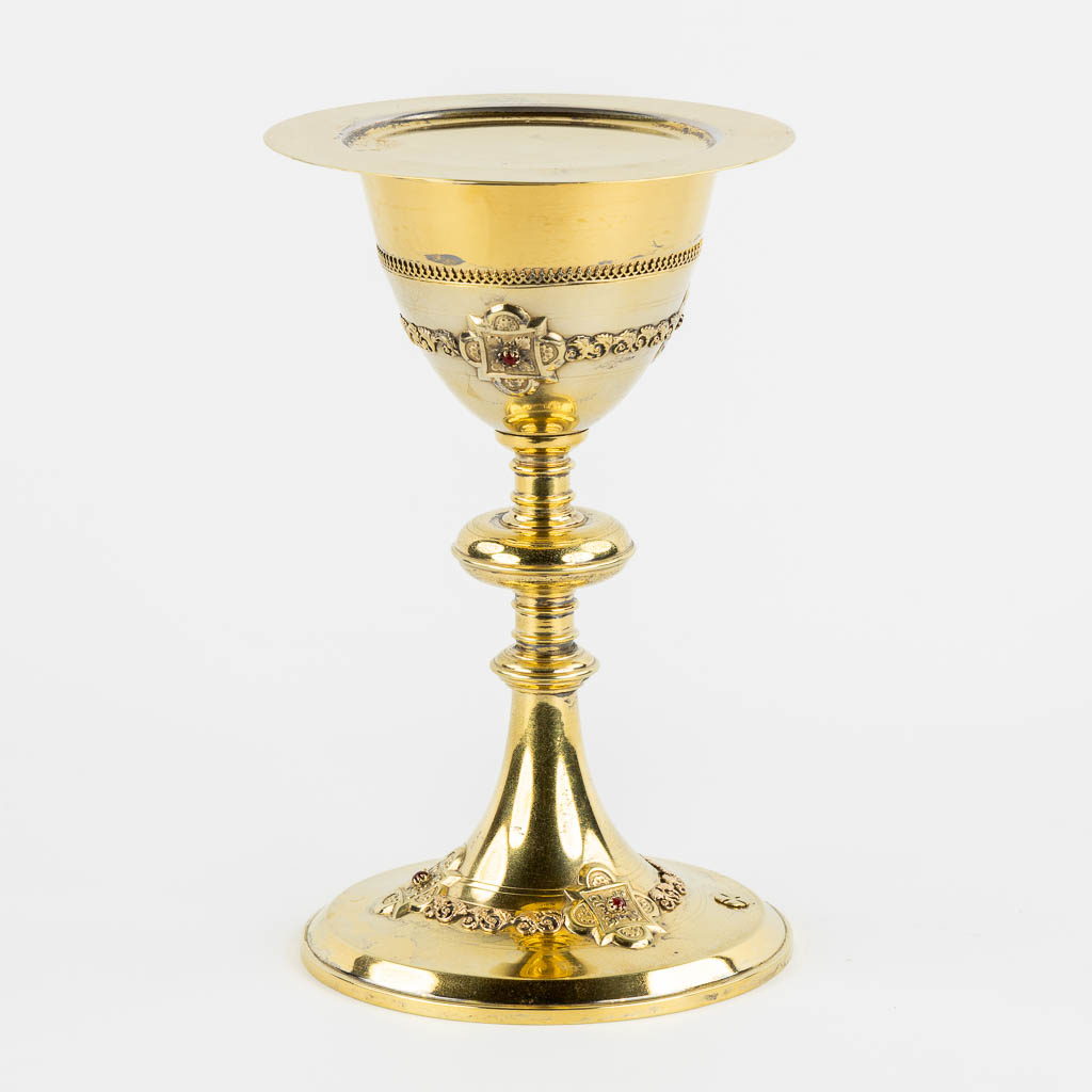 A Chalice, Gothic Revival with red cabochons, Added a silver paten, Bourdon, Ghent. (H:22 x D:13,5 cm)