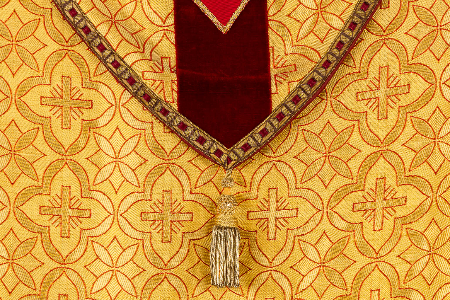 A Chasuble, Roman Chasuble and Stola, Embroideries with an image of Jesus Christ, Rex Regum. 