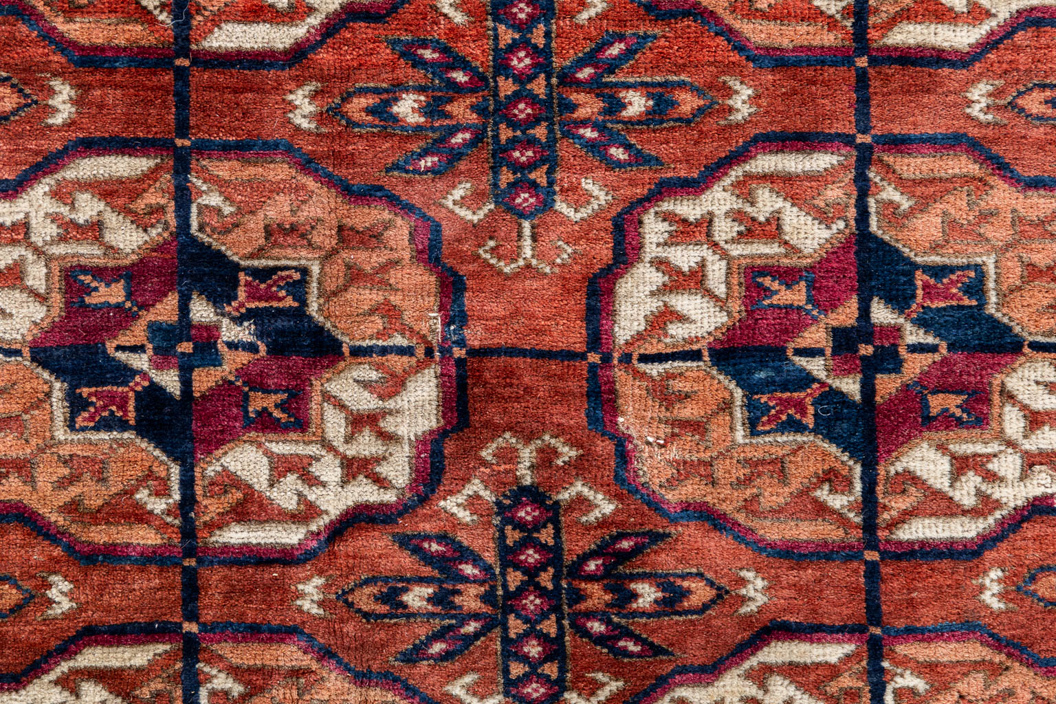 An Oriental hand-made carpet, Turkaman/Turkoman. (L:320 x W:201 cm)