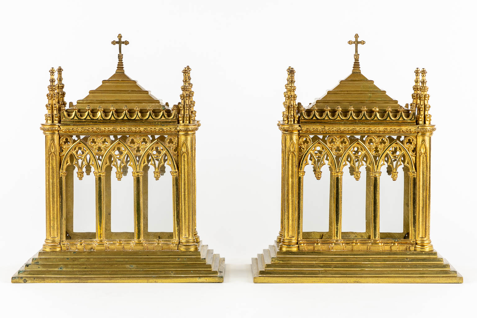 A pair of reliquary shines, gilt bronze. Gothic Revival. 