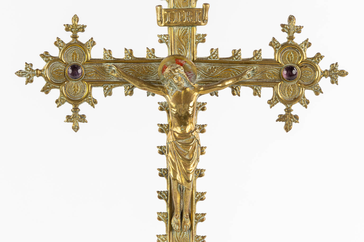 A qualitative Altar Crucifix mounted with glass cabochons, 19th C. (L:17 x W:17 x H:45,5 cm)