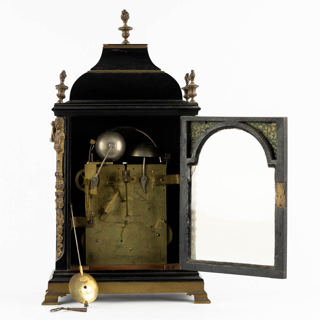 Higgs & Diego Evans, London, an English mantle clock with 8 bells, a gong. 18th C. (L:23 x W:36 x H:63 cm)