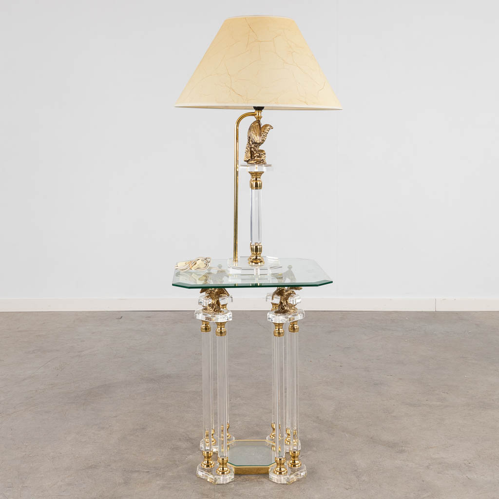 A side table and a table lamp, Acrylic mounted with bronze in Hollywood Regency style. (D:45 x W:45 x H:58 cm)