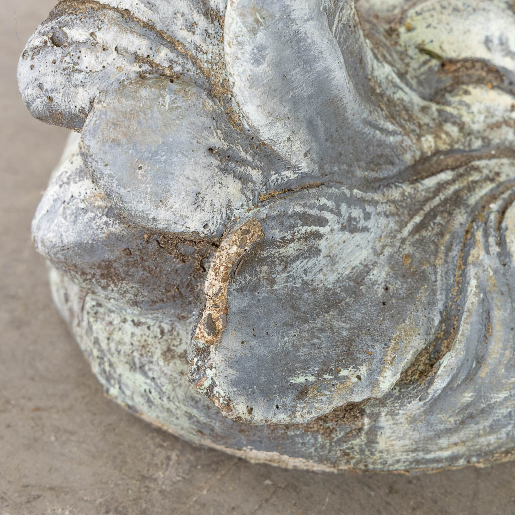 Two decorative garden statues of a dog and a sheep, concrete. (L:55 x W:28 x H:72 cm)