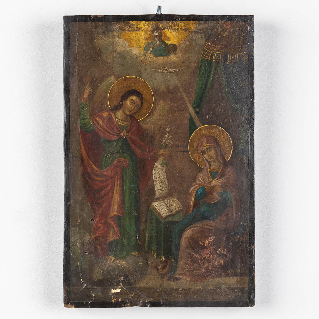 An Eastern European Icon 'the Annunciation by Gabriël', oil on panel. (W: 30 x H: 46 cm)