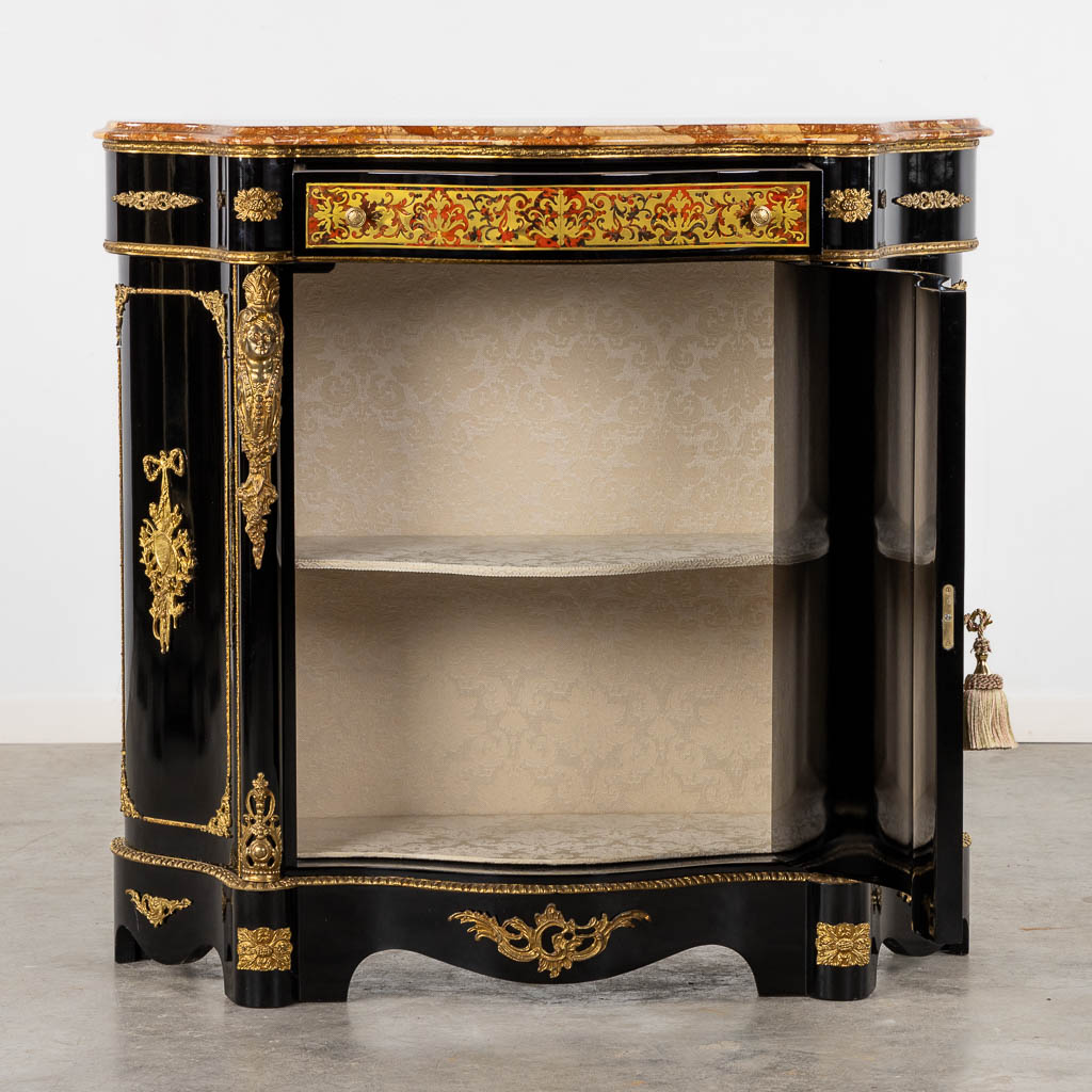 A single door cabinet, Napoleon 3 style, Boulle. 20th C. (L:31 x W:107 x H:101 cm)