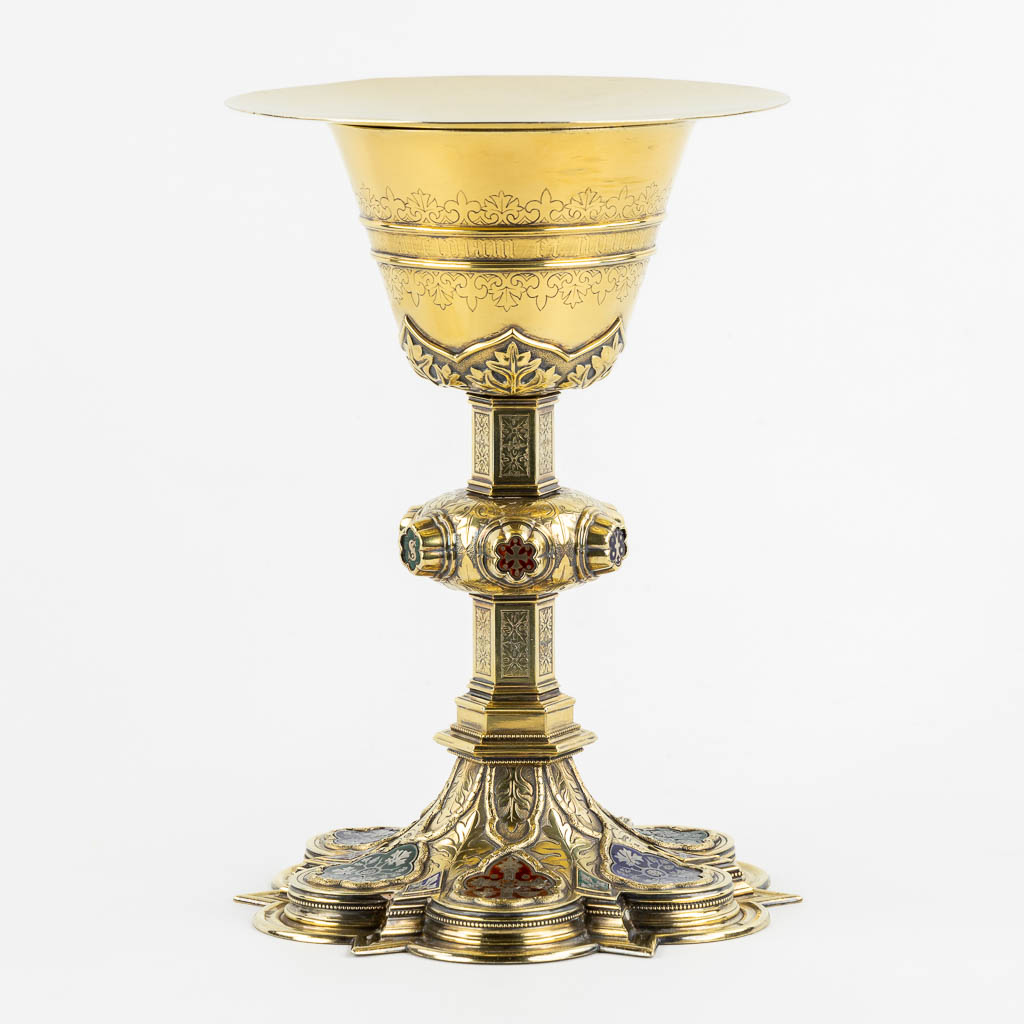 Joannes VAN DAMME (1798-1869) 'Chalice' silver with enamel. Gothic Revival, Bruges. 1855. (H:24,5 x D:17,5 cm)