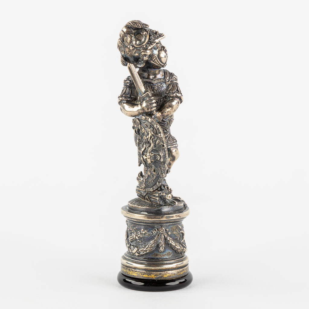 An antique stamp, Armoured Putti with a sword, Baroque style, 19th C. (H:9,7 cm)