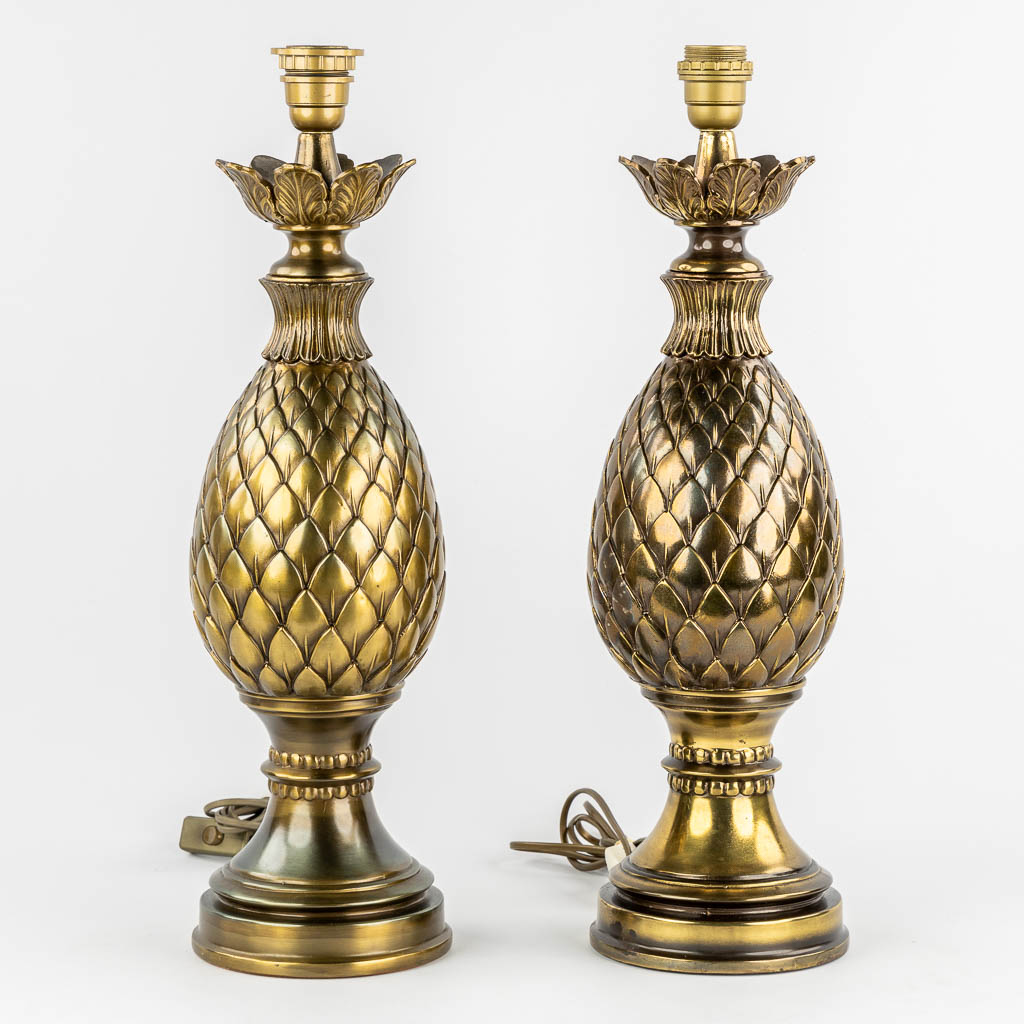 Lusterie Deknudt, 'Pineapples' a pair of patinated brass table lamps. 