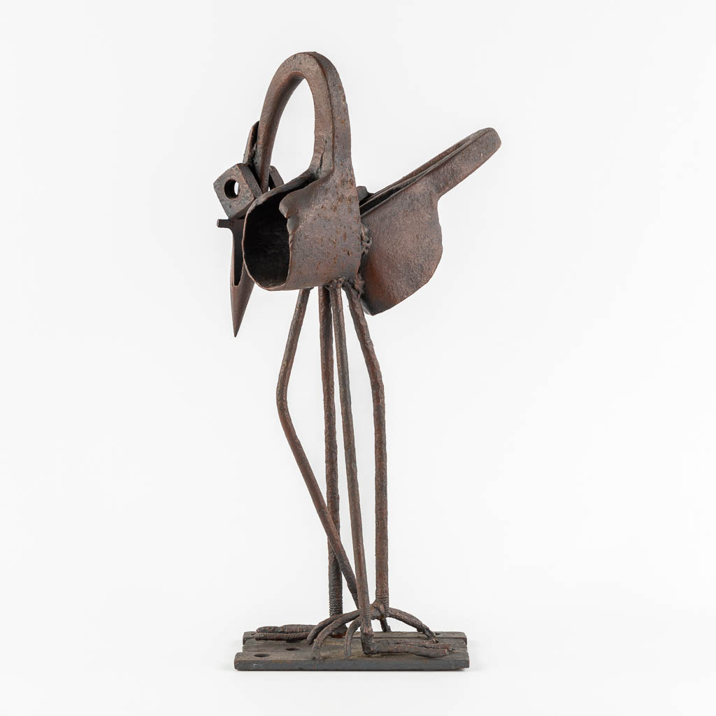 A wrought iron sculpture depicting two birds, monogrammed CD, 1973. (H:55 cm)