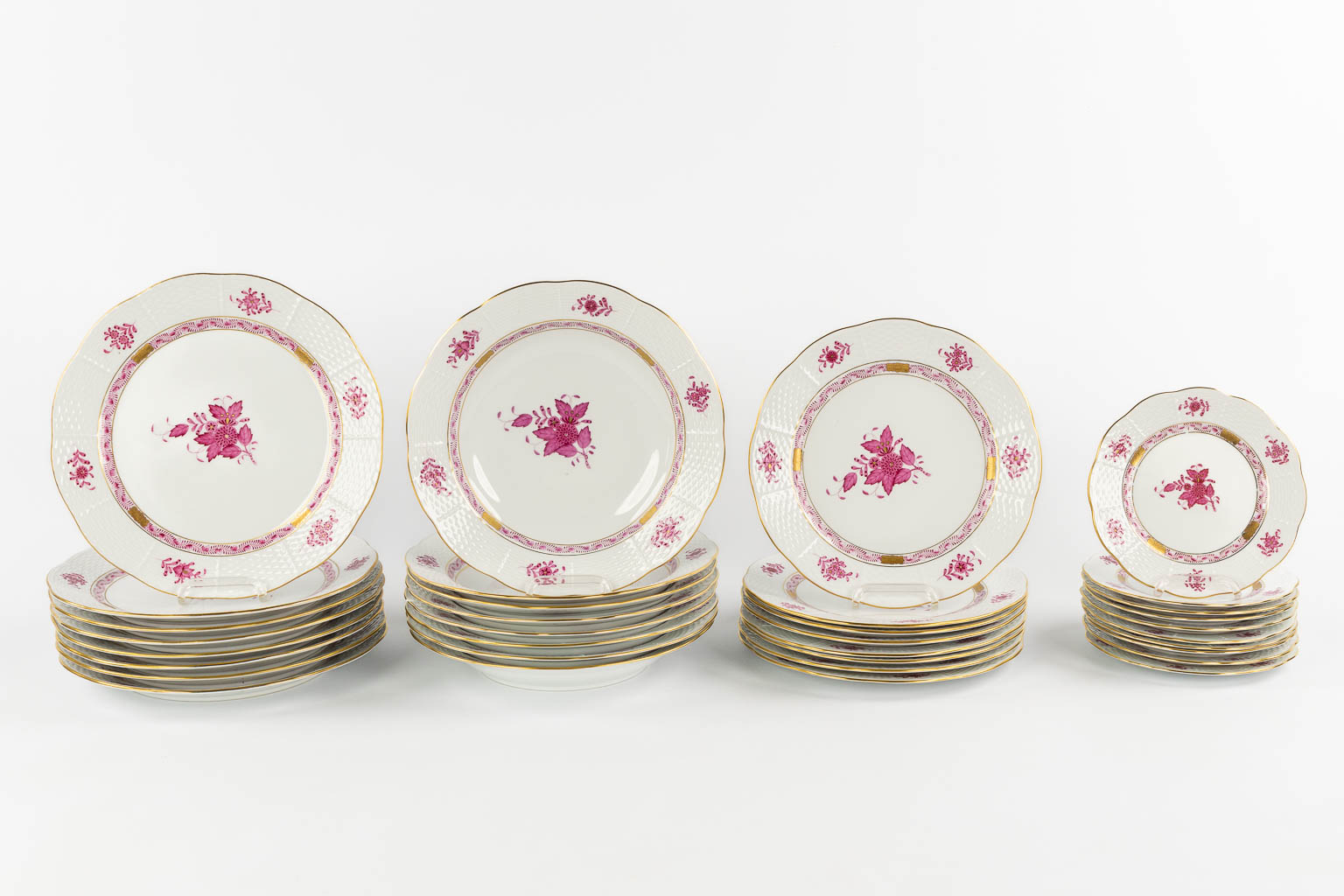 Herend Porcelain, 'Apponyi' an 83-piece hand-painted porcelain dinner service.