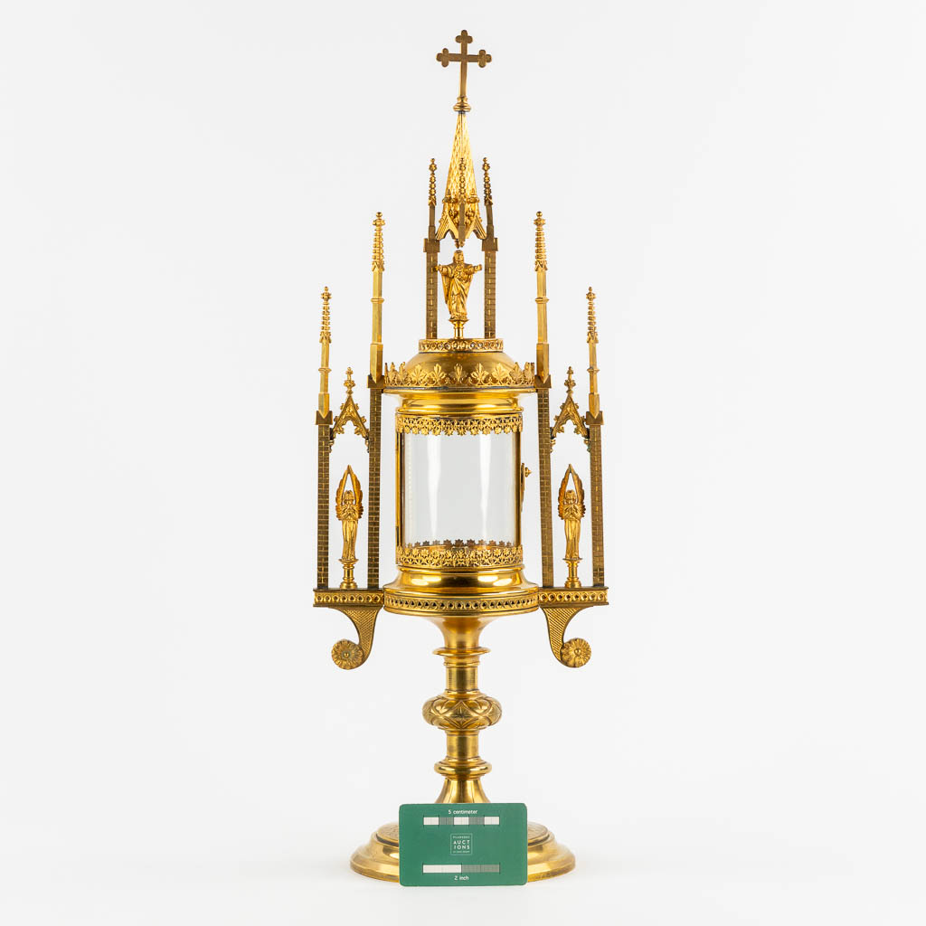 A tower monstrance, gilt brass, Gothic Revival. 19th C. (L:15 x W:20 x H:58 cm)