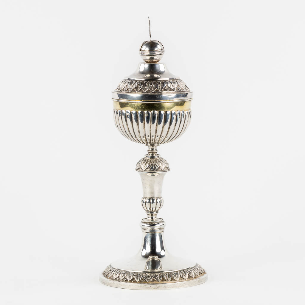 Pierre DEFILLET (1787-1868) A Ciboria, silver and vermeil. Leuven, Belgium. 621g. 