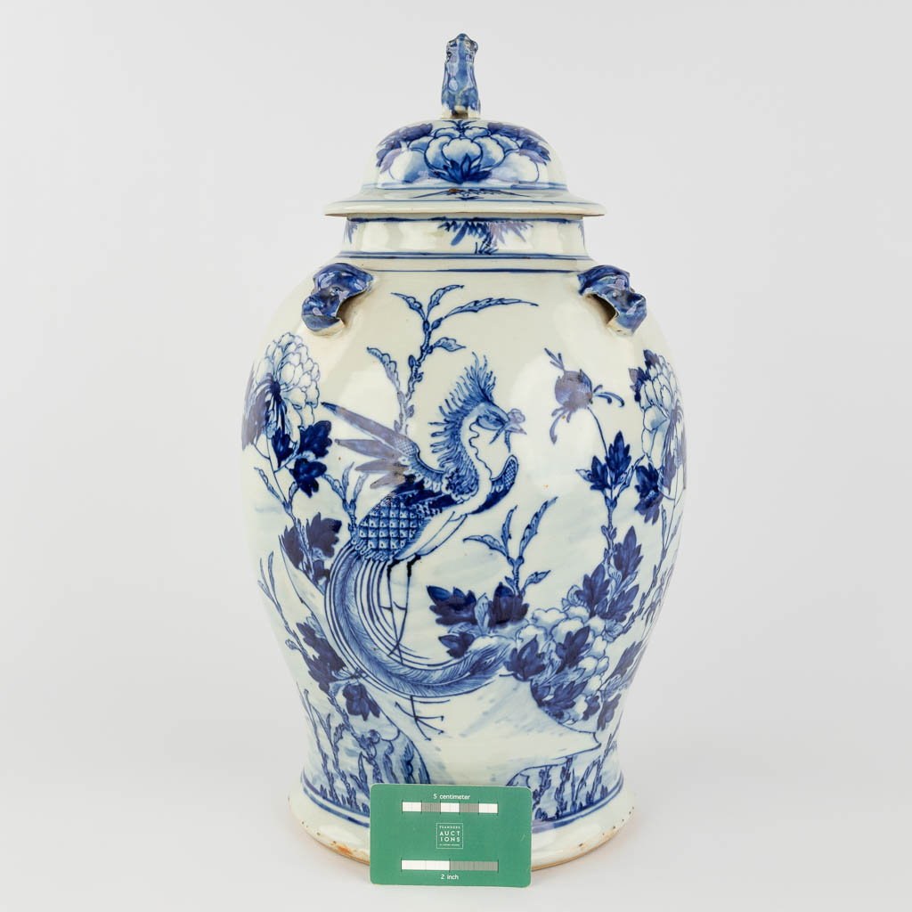 At Auction: Japanese vase, H 45 cm.