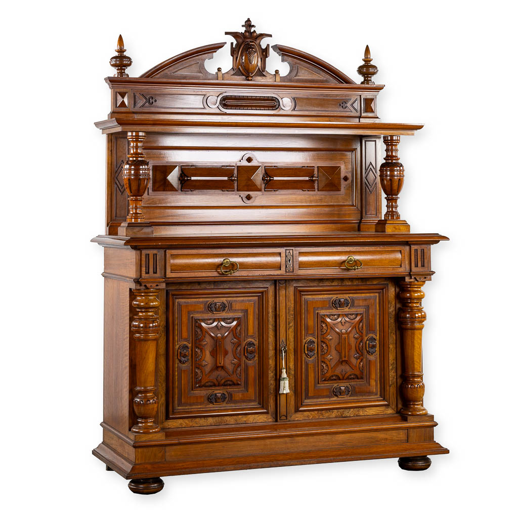 Arthur Etienne & Soeur, Bruxelles, a walnut dresser, Henry Deux. 19th C. (L:61 x W:150 x H:208 cm)