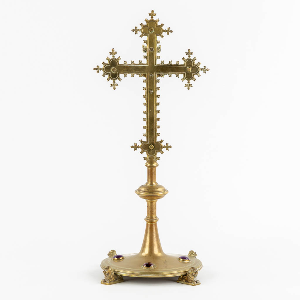 A qualitative Altar Crucifix mounted with glass cabochons, 19th C. (L:17 x W:17 x H:45,5 cm)