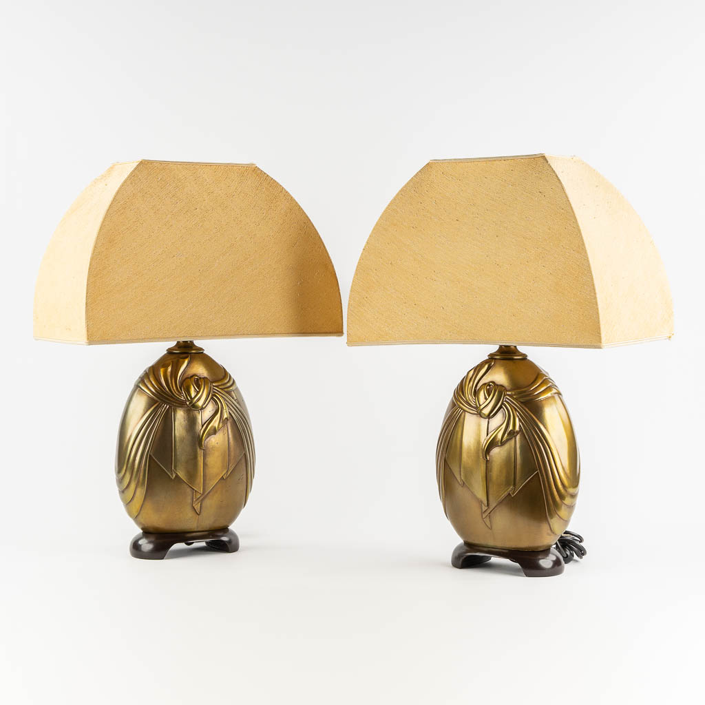 Deknudt, a pair of table lamps. Hollywood Regency style. (L:13 x W:23 x H:43 cm)