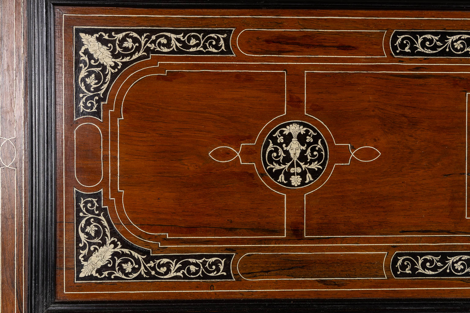 Italian school, a bed frame, marquetry inlay. 19th C. (L:218 x W:151 x H:150 cm)