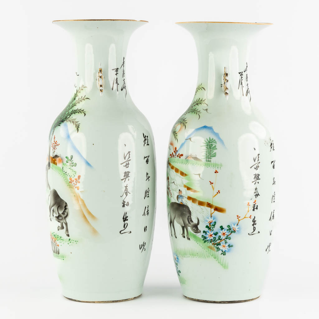 Two pairs of Chinese Famille Rose vases, 20th C. (H:58 x D:23 cm)