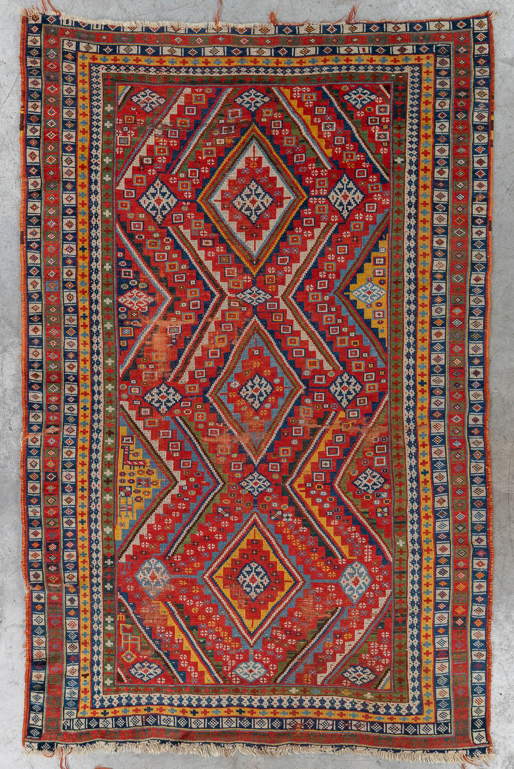 Een antiek handgeknoopt Oosters tapijt, Qashqai. 190 x 120 cm) Flanders Auctions
