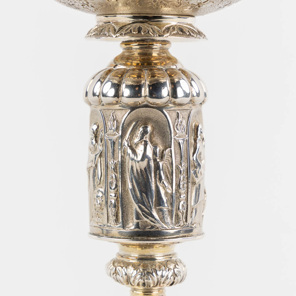 Gilles GREVINCK (1812-1872) 'Ceremoniële Beker of Ciborie' Zilver, Nederland, 1850. (L:14 x W:14 x H:38 cm)