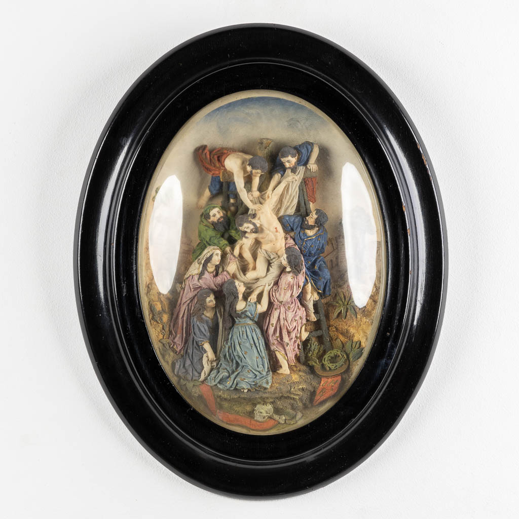 A collection of 6 oval frames with religious scènes, Meerschaum or Pipe clay. (W:31 x H:40 cm)