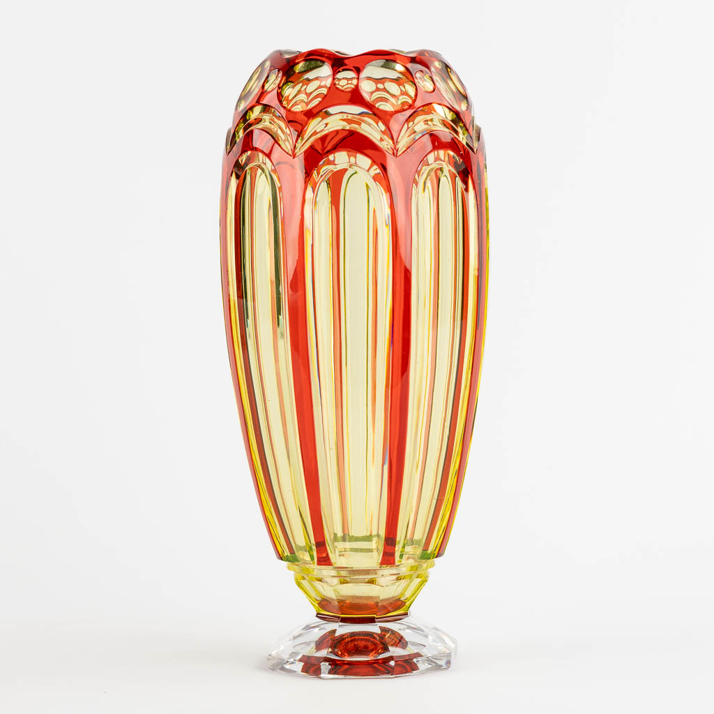 Joseph SIMON (1874-1960) 'Vase' For Val Saint Lambert. Uranium glass. (H:30 x D:12 cm)