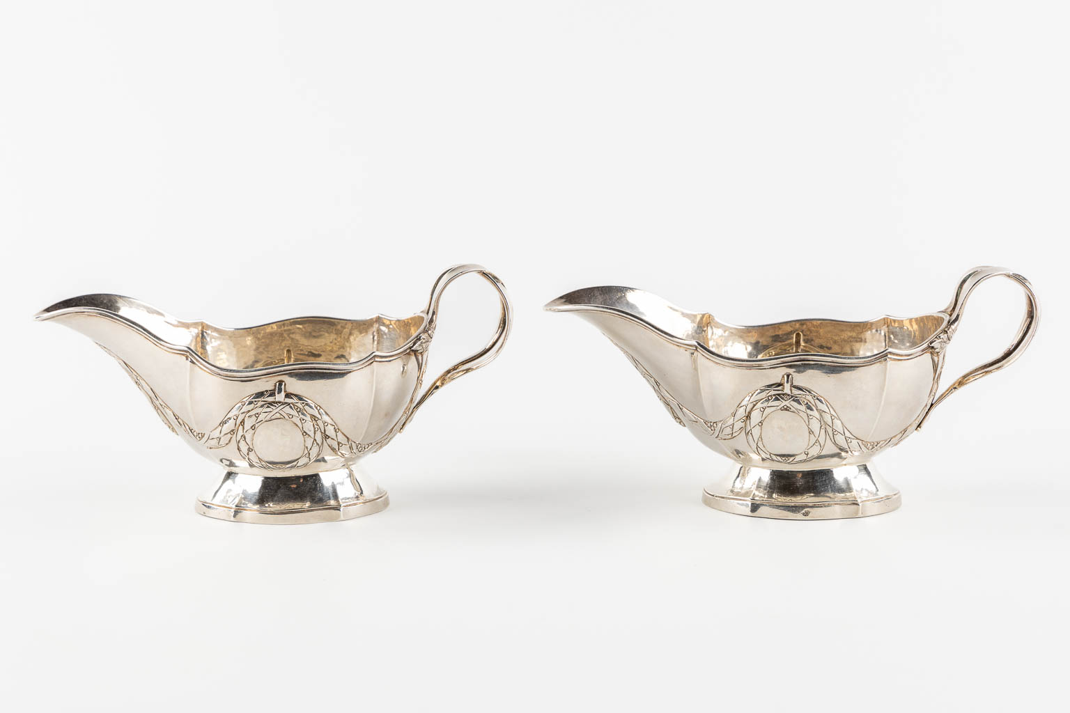 A pair of saucers, silver, Louis XVI. 