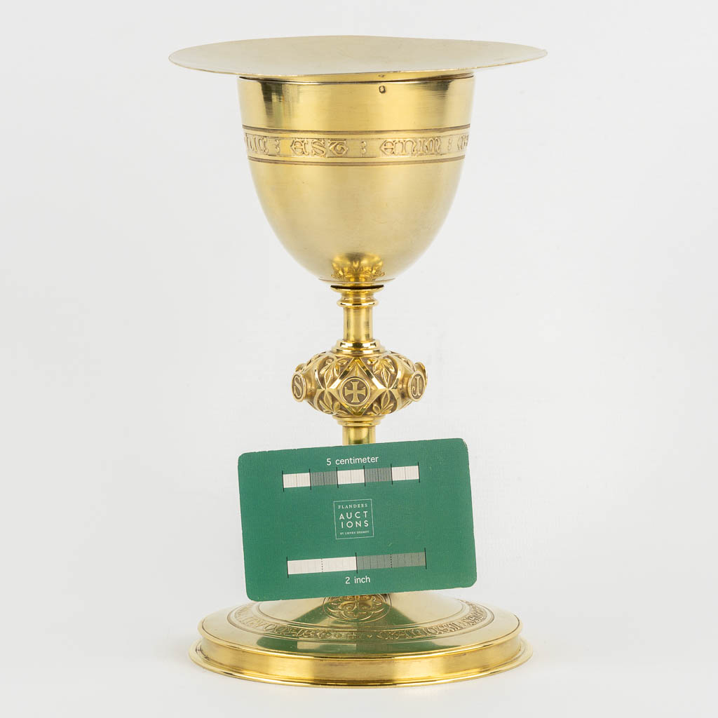 A vermeil chalice, Late Gothic Revival, Consecrated in Paris, 1935. 596g. (H:21,5 x D:13 cm)