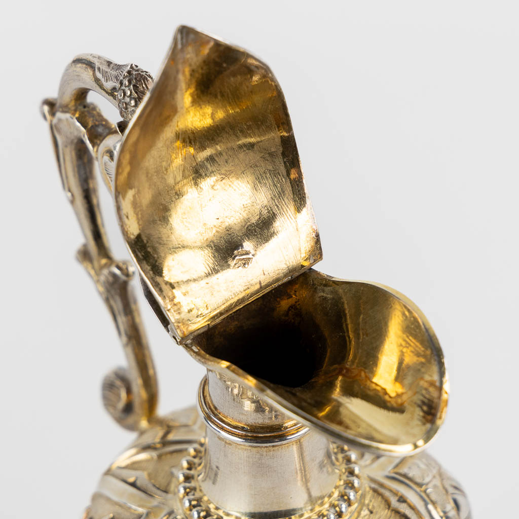 Joseph Dejean, Parijs, een stel misampullen, zilver. 1846-1865. 650g. (L:15 x W:26 x H:15 cm)