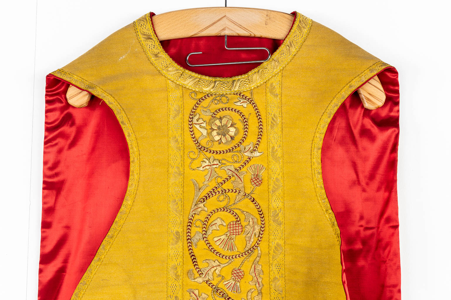 A pair of Dalmatics and three Roman Chasubles, Thick Gold Thread and embroideries.