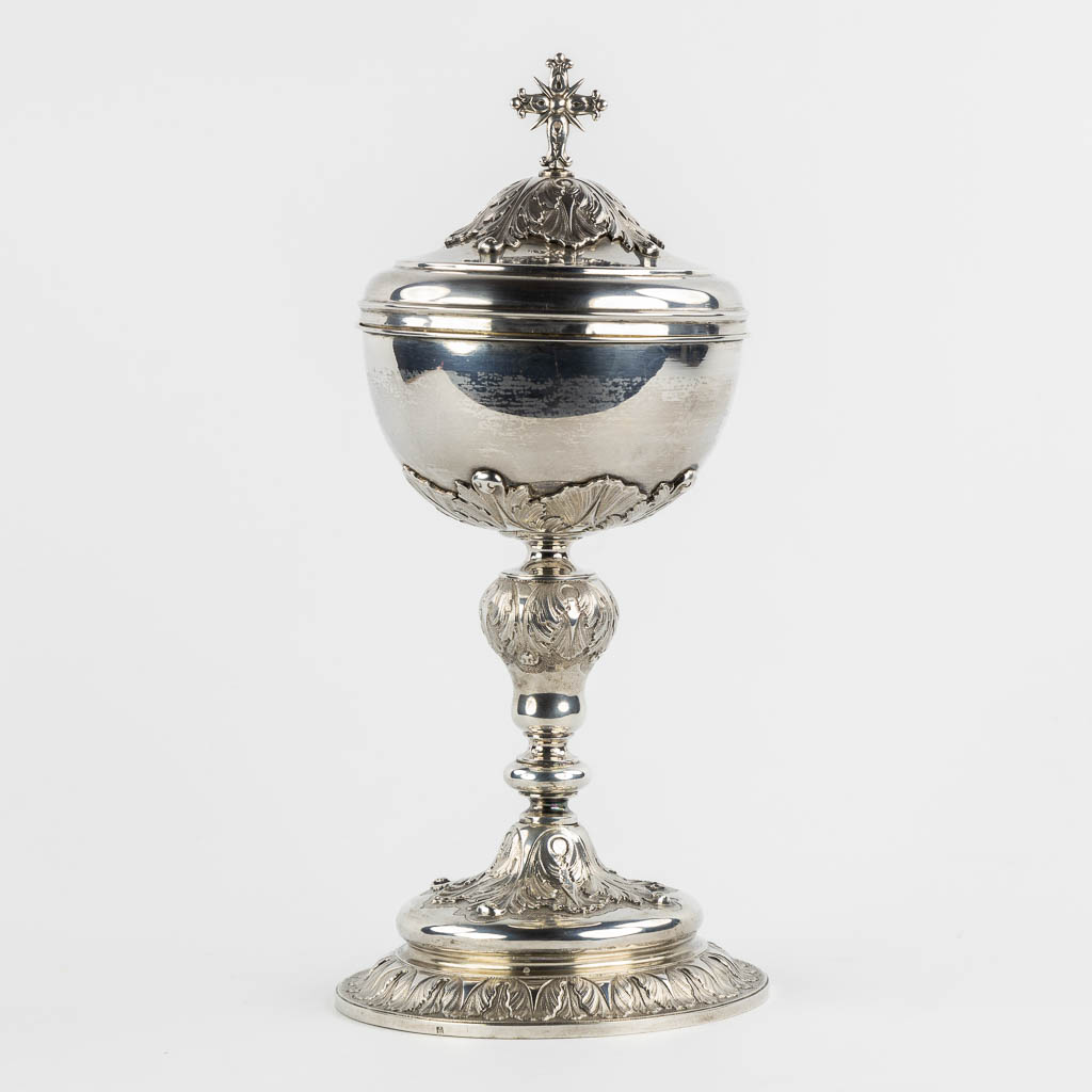 Joannes VAN DAMME (1798-1869) 'Ciboria' silver, Bruges. 874g. (H:34 x D:15,5 cm)