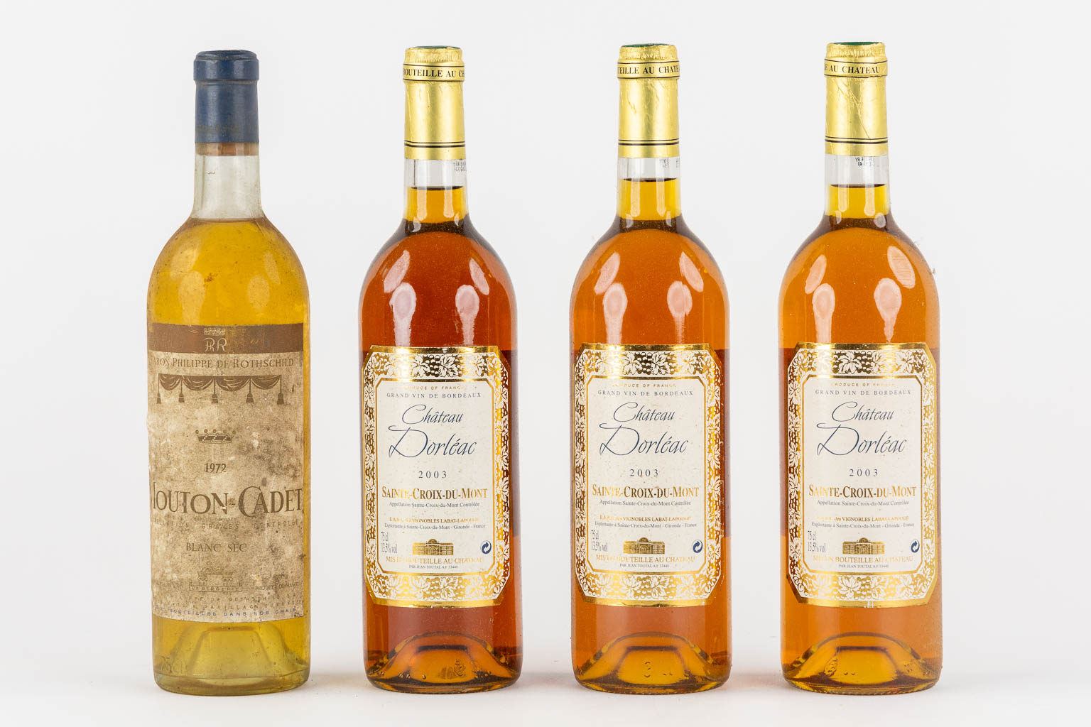 Vijftien flessen wijn, Sauternes en Porto. 