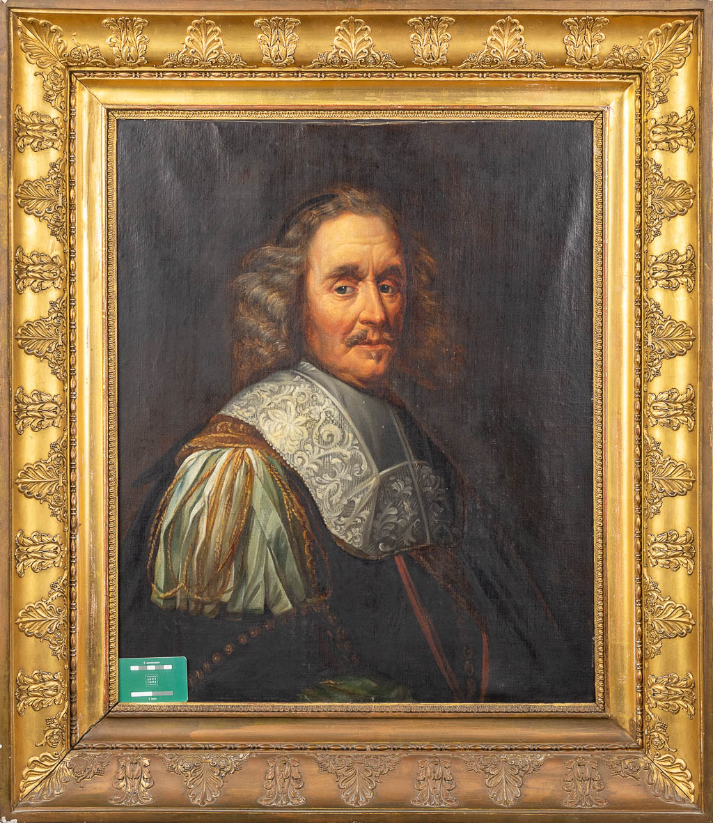 An antique portrait, oil on canvas. Framed in an empire-style frame. 19th century. (W: 59 x H: 72 cm)