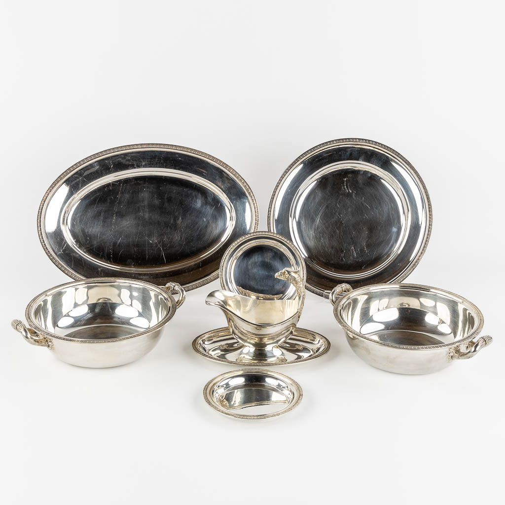 Christofle, Gallia, 7 pieces of silver-plated serving accessories. 