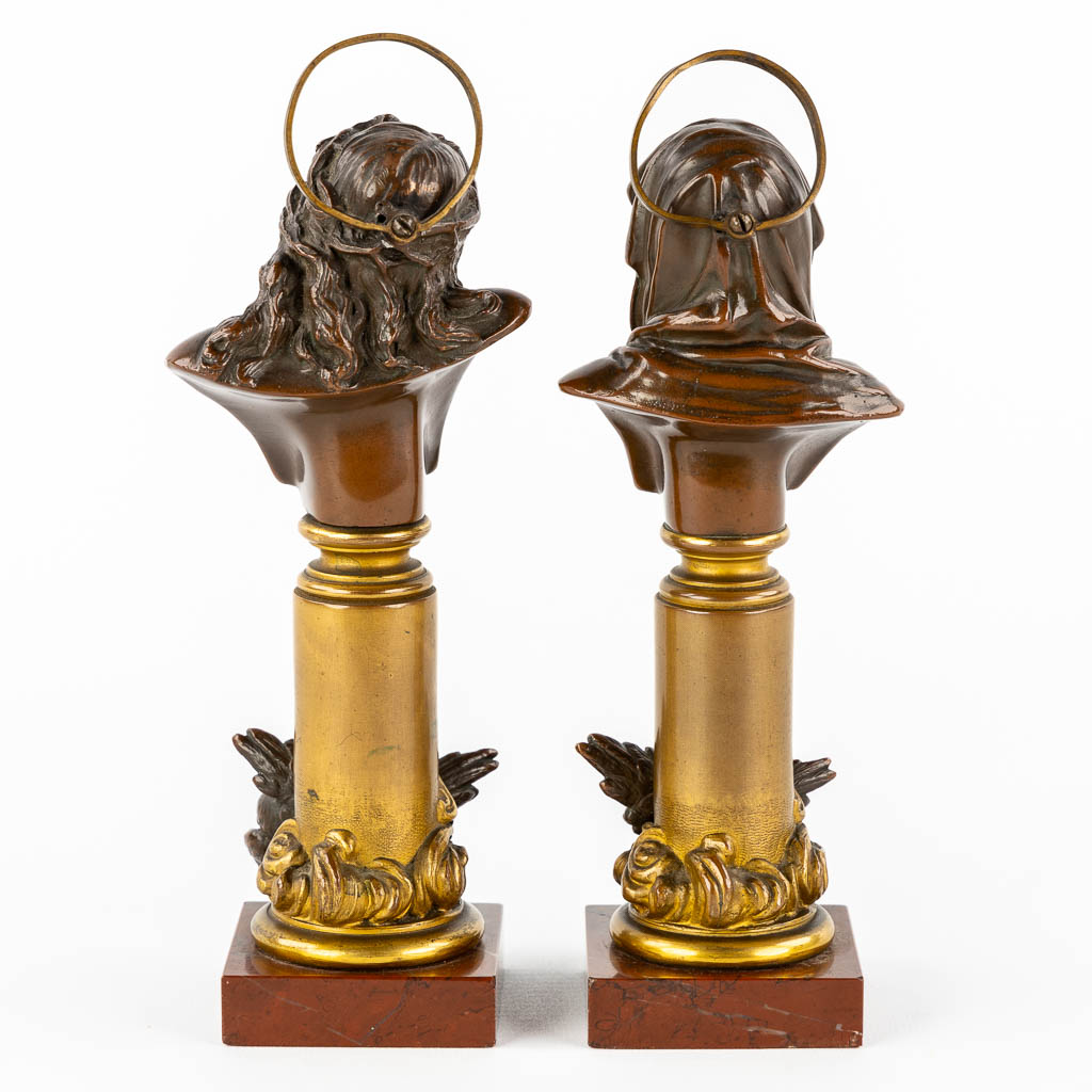 A pair of bustes 'Jesus Christ and The Virgin Mary', patinated bronze. 19th C.