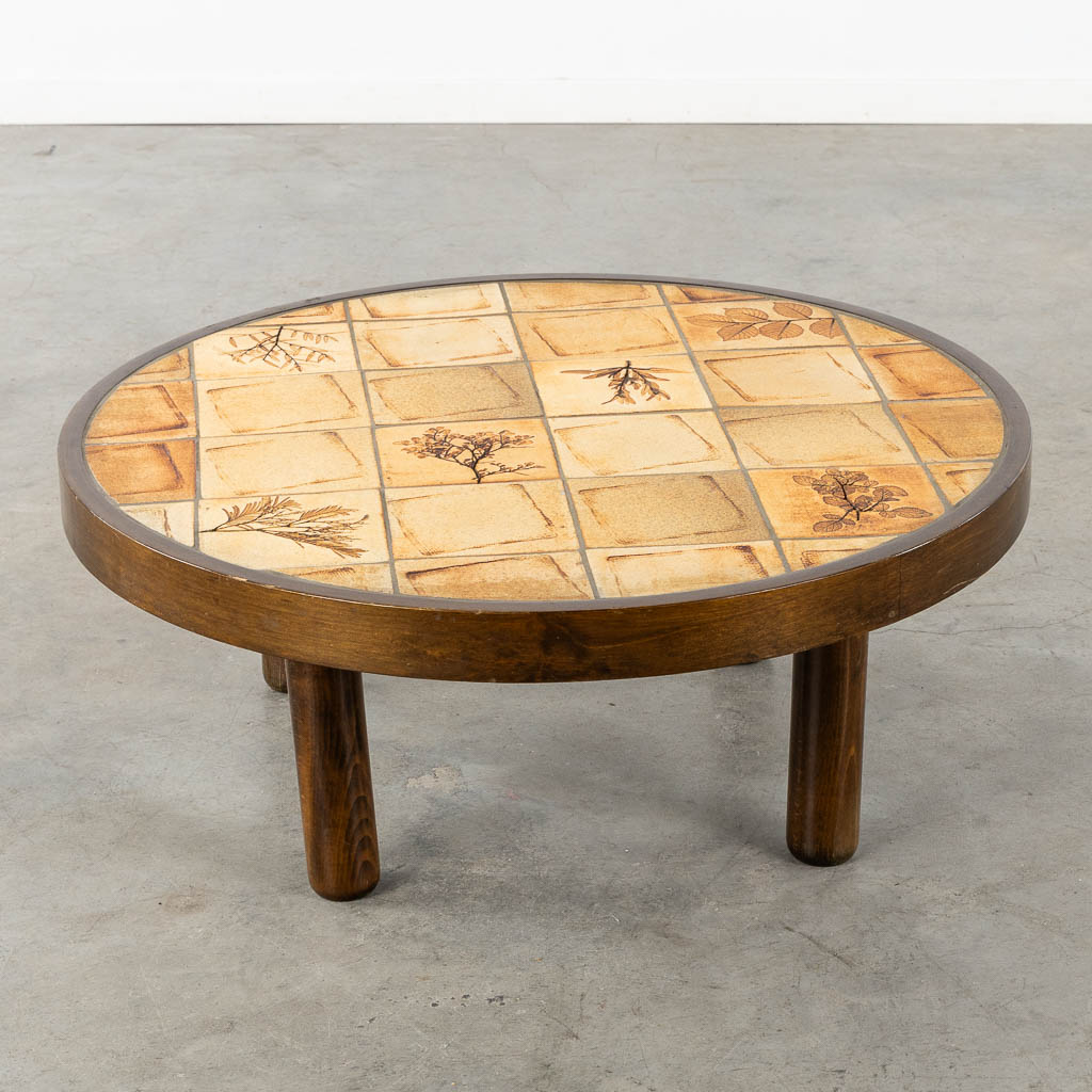 Roger CAPRON (1922-2006) 'Salontafel'. (H:34 x D:86 cm)