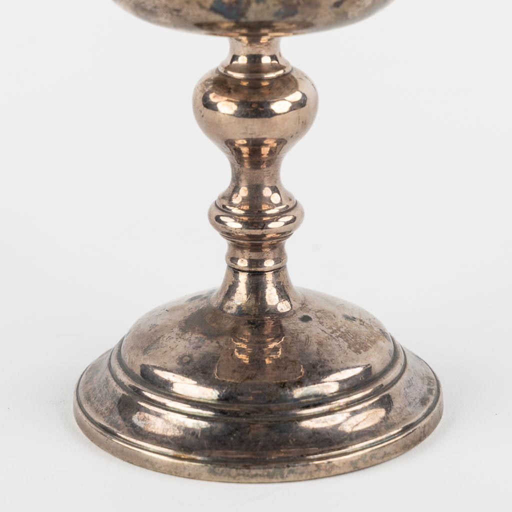 A small ciboria with cuppa, Paris, France, 1819-1838. Added ciboria. (H:28 x D:13 cm).  Church use.