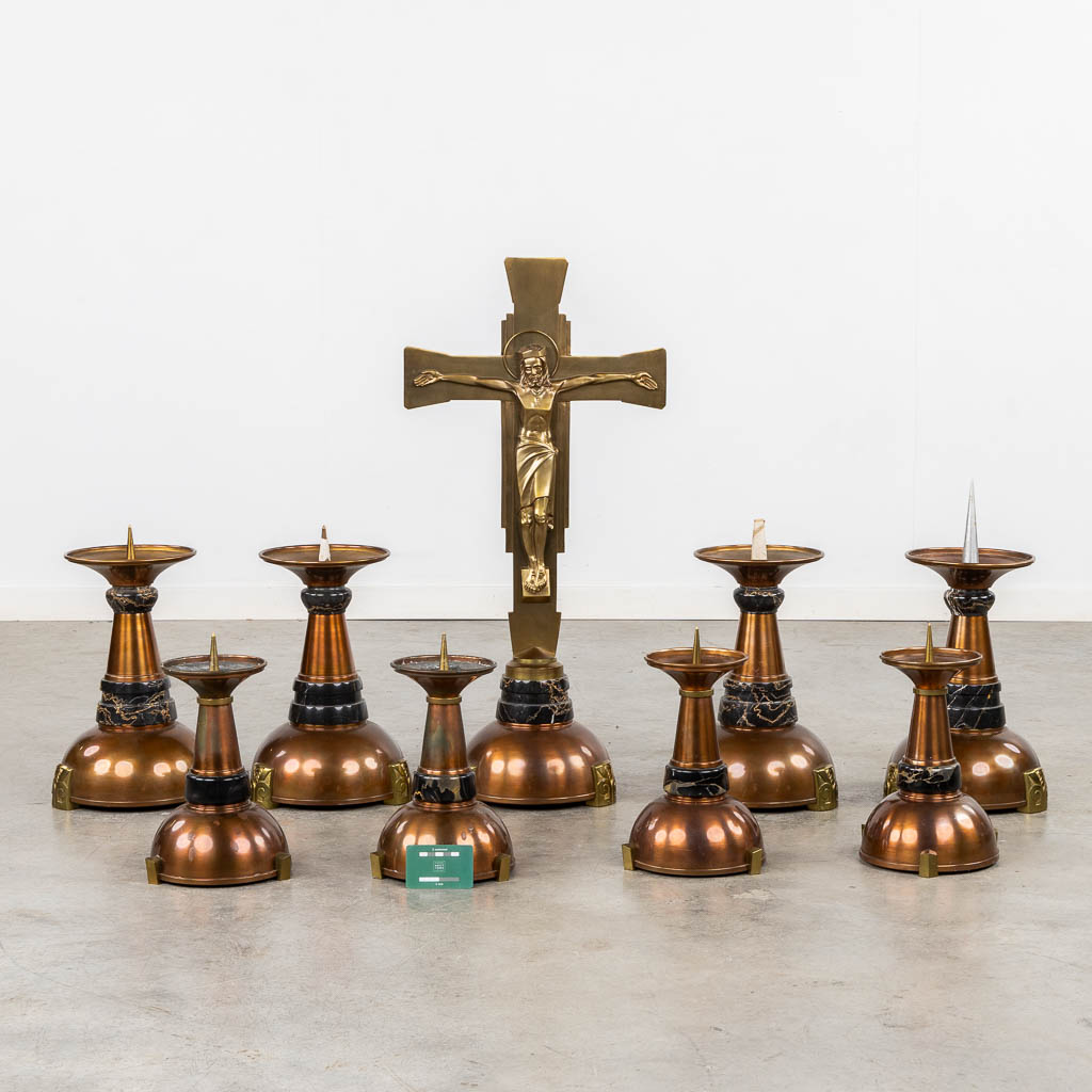 An altar crucifix with 8 matching candelabra, marble and copper. (W:38 x H:79 cm)