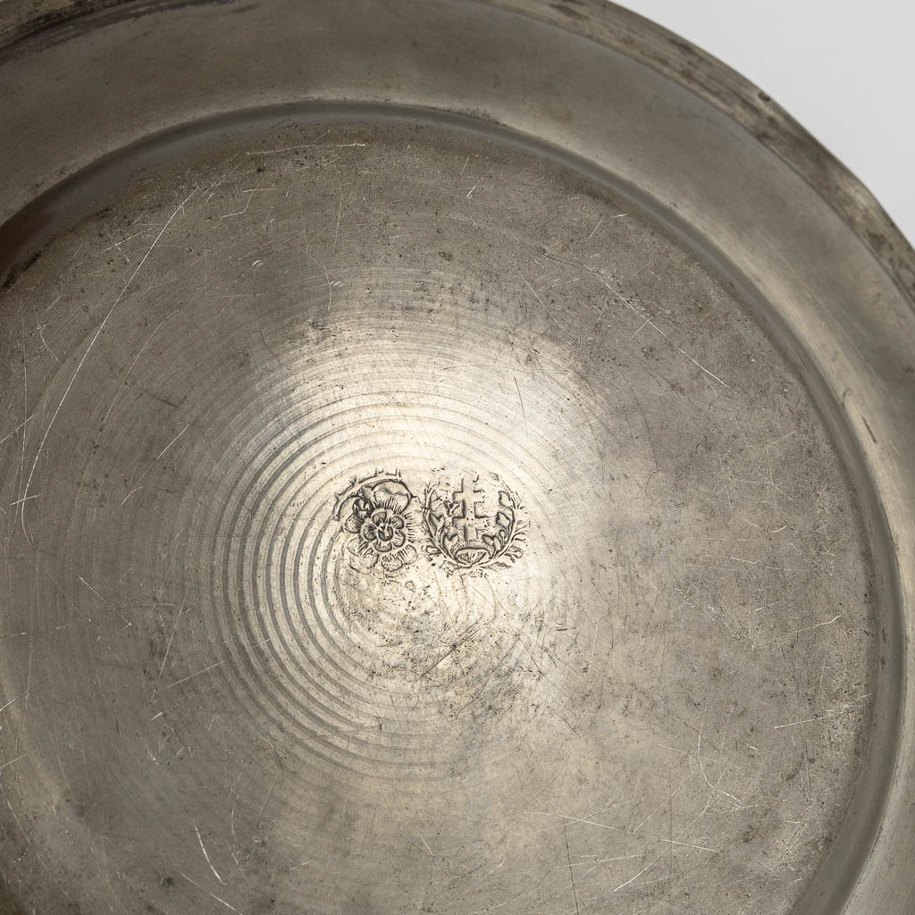 A pewter/tin plate, Ypres, Belgium, Jacobus Van Daele (1735- 1785). (D:26,5 cm)