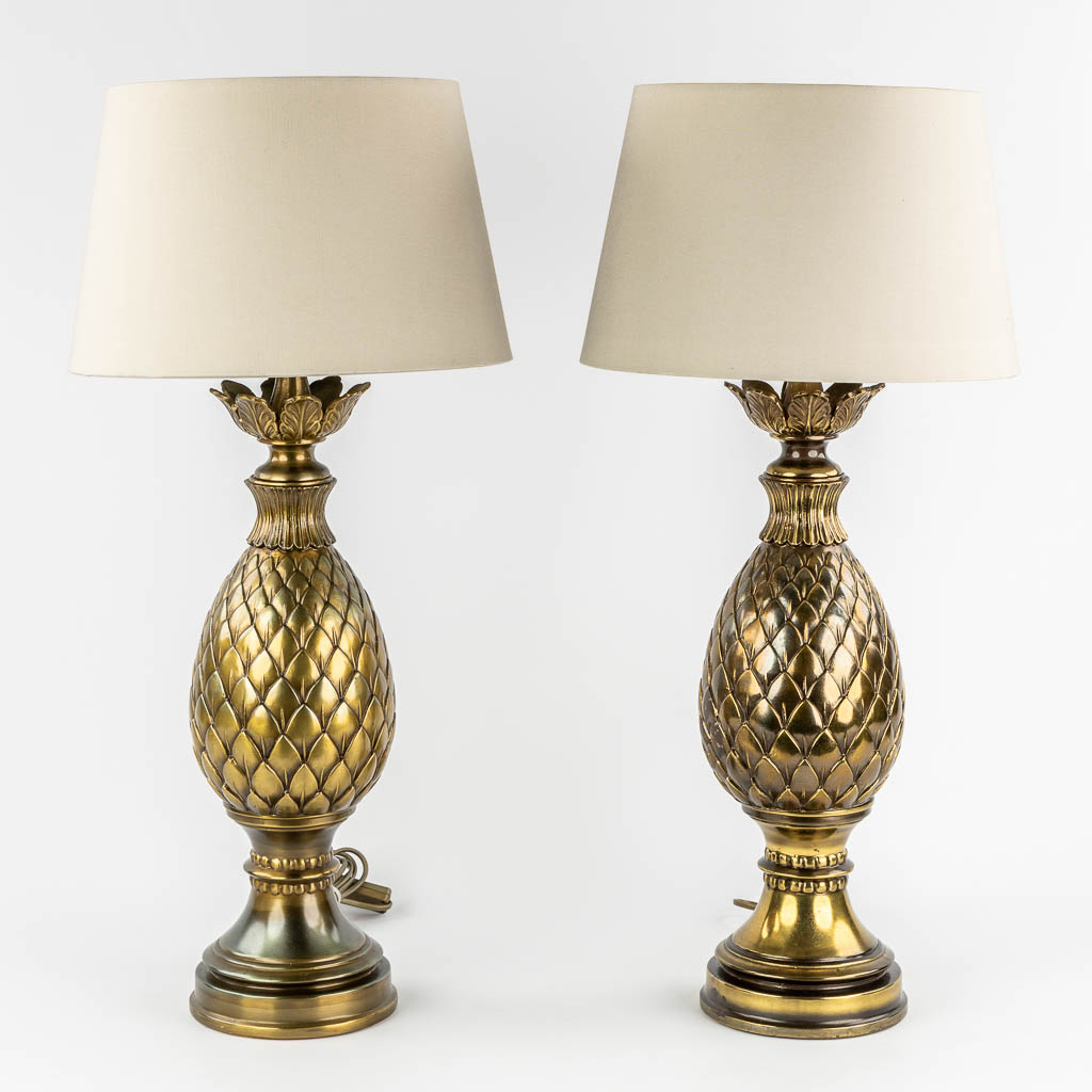 Lusterie Deknudt, 'Pineapples' a pair of patinated brass table lamps. 