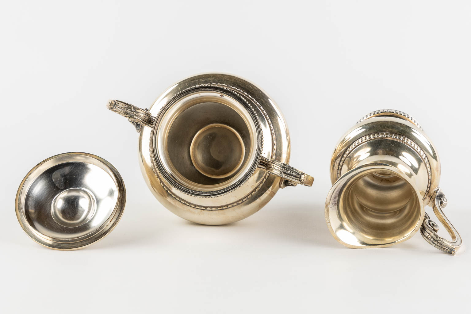 Wiskemann, a silver-plated coffee and tea service, Louis XVI style.