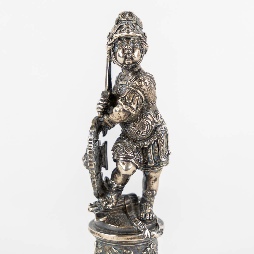 An antique stamp, Armoured Putti with a sword, Baroque style, 19th C. (H:9,7 cm)