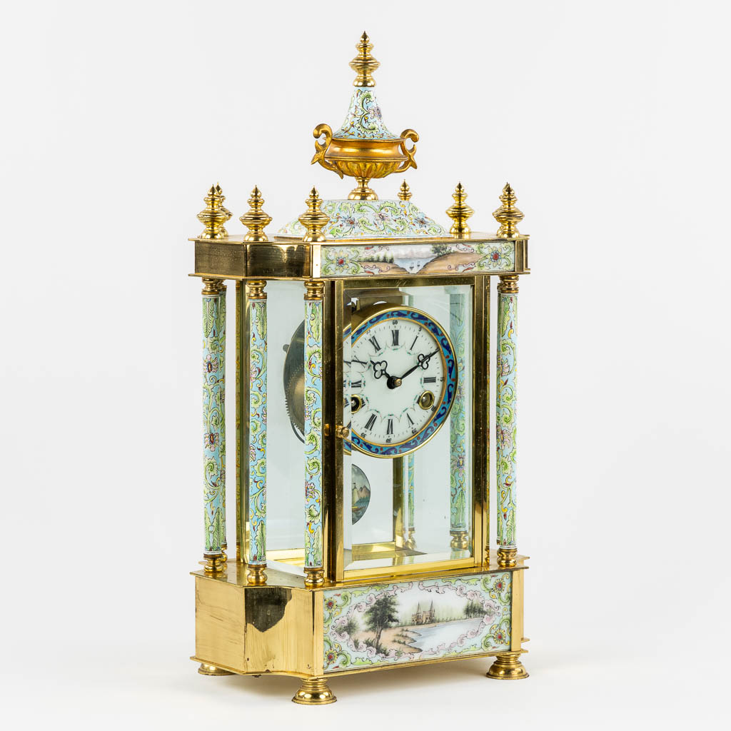 A brass and cloisonné enamel mantle clock, 20th C.