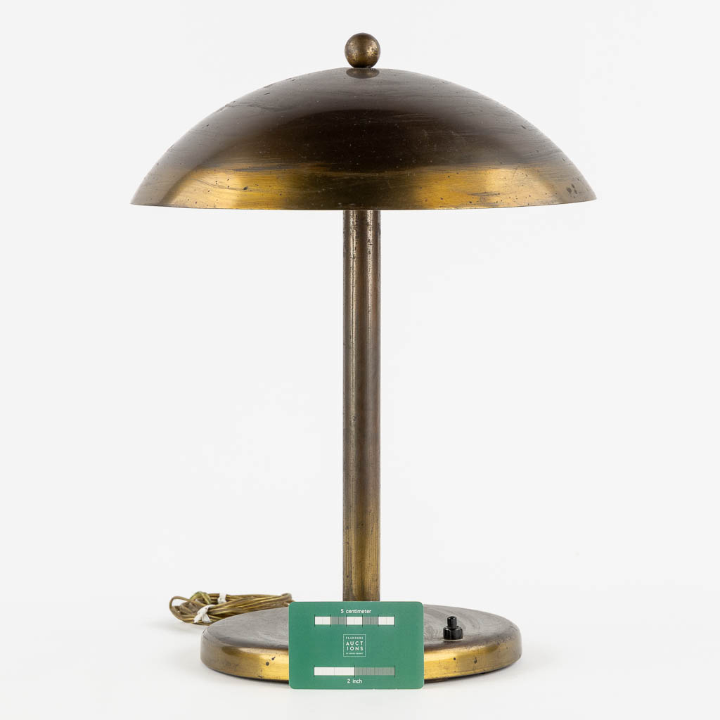 A table lamp, Art Deco/Bauhaus, probaly Germany. (H:42 x D:30 cm)