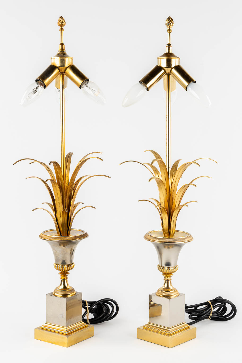 Boulanger S.A., a pair of table lamps, Hollywood Regency style.