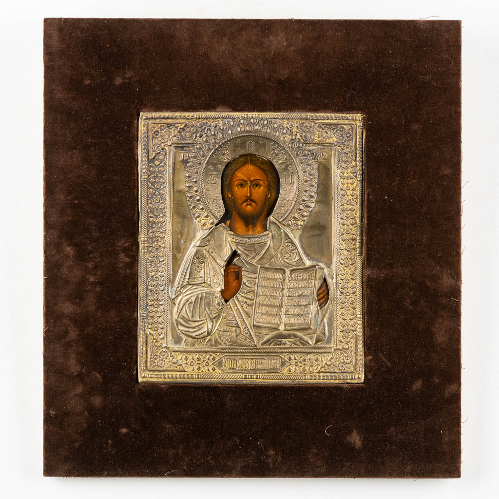 Drie Russische iconen, Christus Pantocrator, Moeder Gods, Apostel Aristarchus. 18de/19de eeuw. (W:22 x H:27 cm)